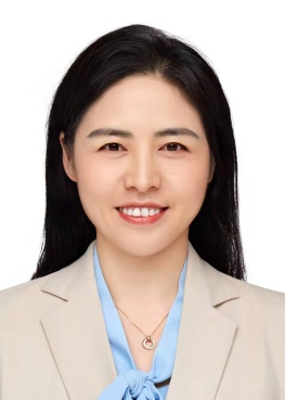 王芳.jpg