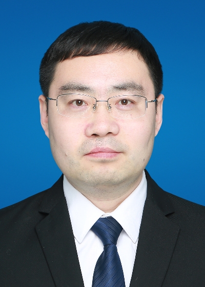 王偉400.jpg