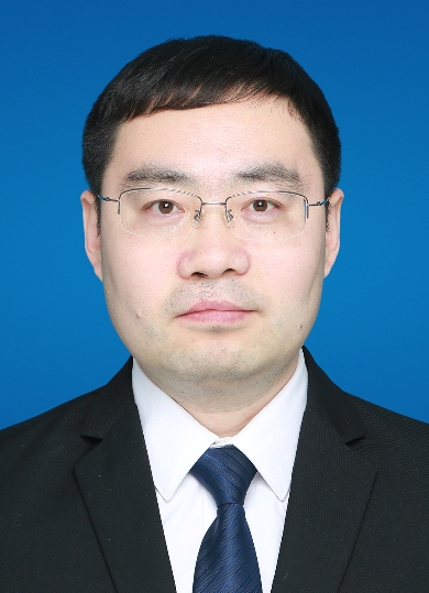 王　偉